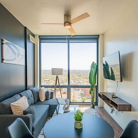 Appartamento Detailed 2Bd, Highrise Dt, Pool, Gym, Parking, Sleeps 8 Phoenix Esterno foto