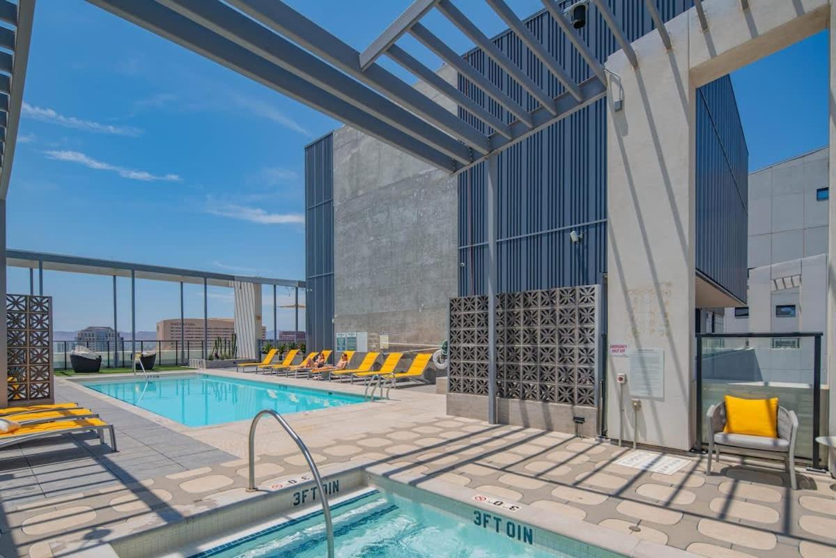 Appartamento Detailed 2Bd, Highrise Dt, Pool, Gym, Parking, Sleeps 8 Phoenix Esterno foto