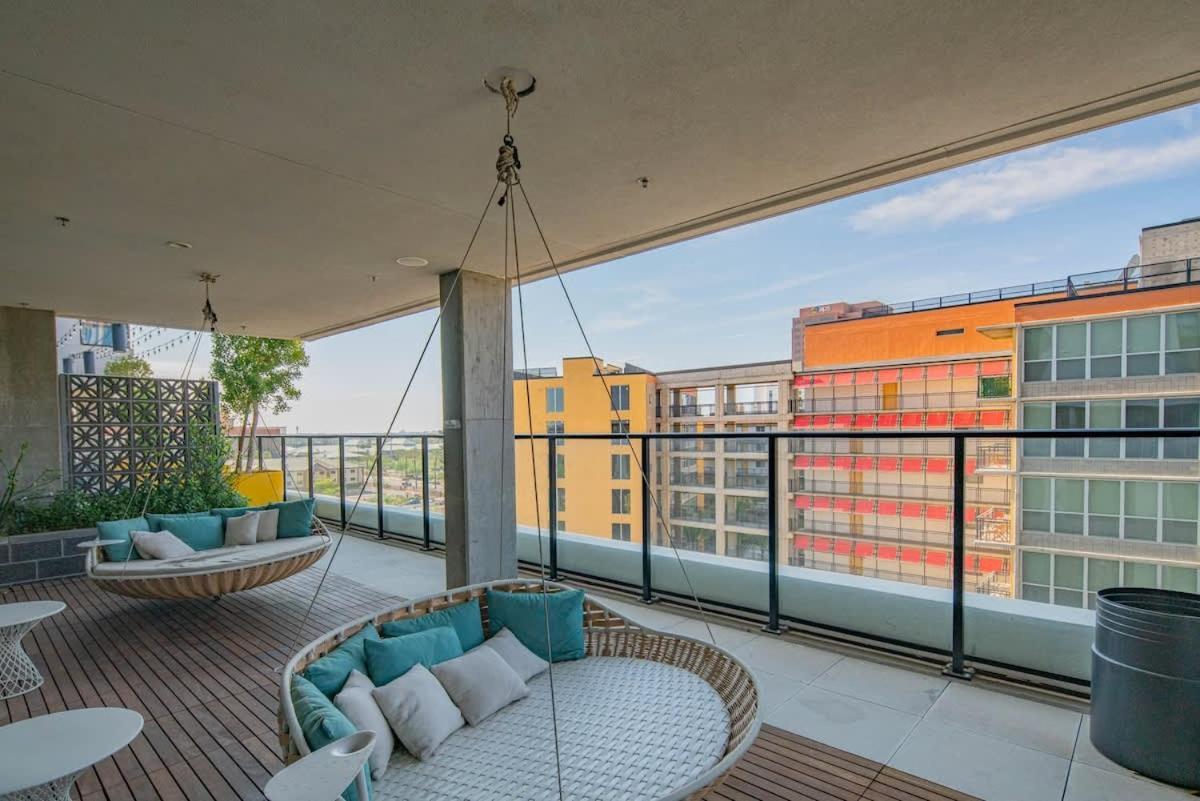 Appartamento Detailed 2Bd, Highrise Dt, Pool, Gym, Parking, Sleeps 8 Phoenix Esterno foto
