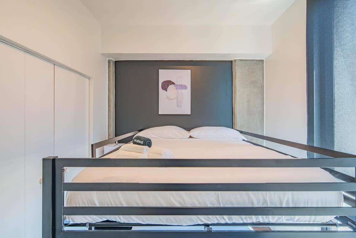 Appartamento Detailed 2Bd, Highrise Dt, Pool, Gym, Parking, Sleeps 8 Phoenix Esterno foto