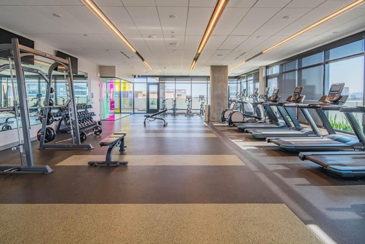 Appartamento Detailed 2Bd, Highrise Dt, Pool, Gym, Parking, Sleeps 8 Phoenix Esterno foto