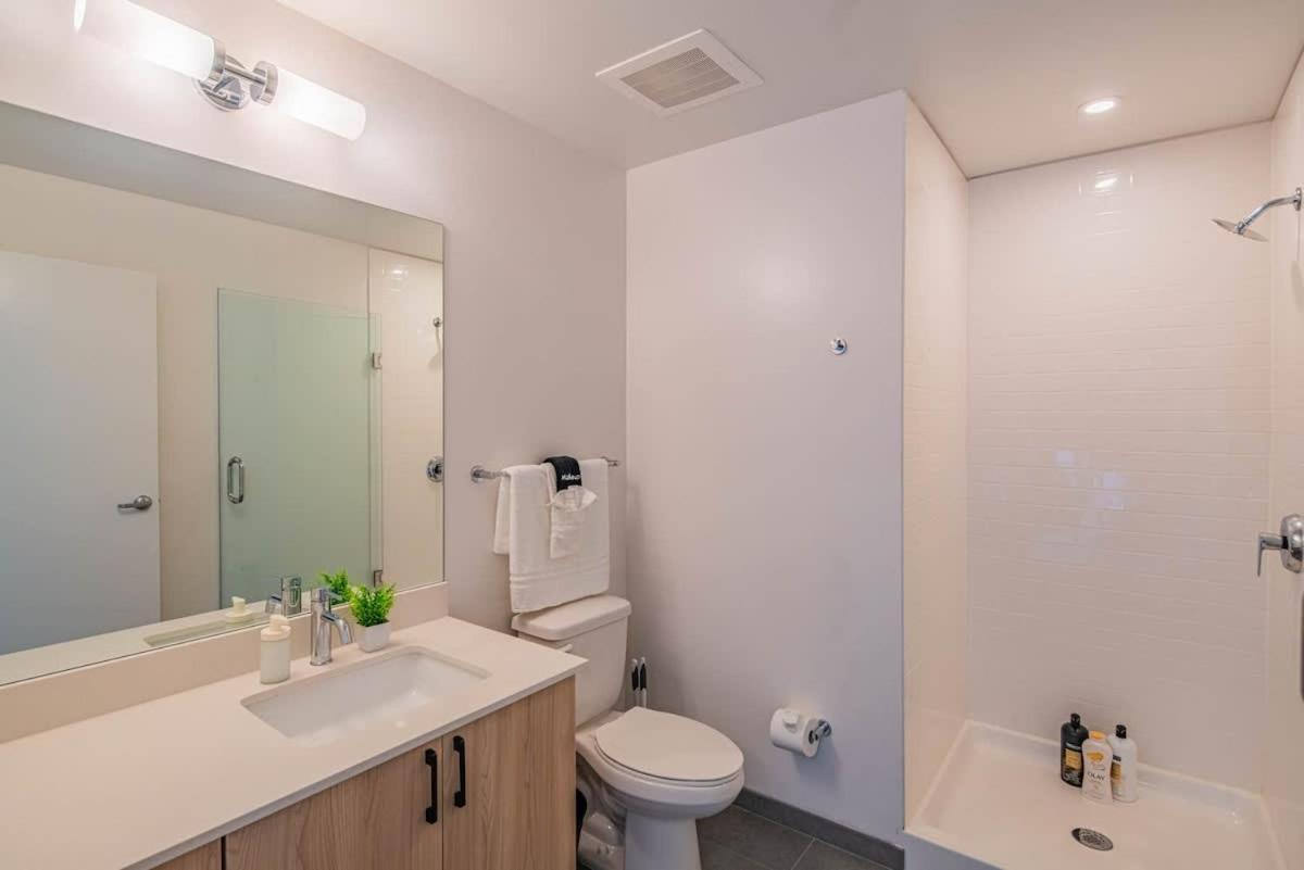 Appartamento Detailed 2Bd, Highrise Dt, Pool, Gym, Parking, Sleeps 8 Phoenix Esterno foto