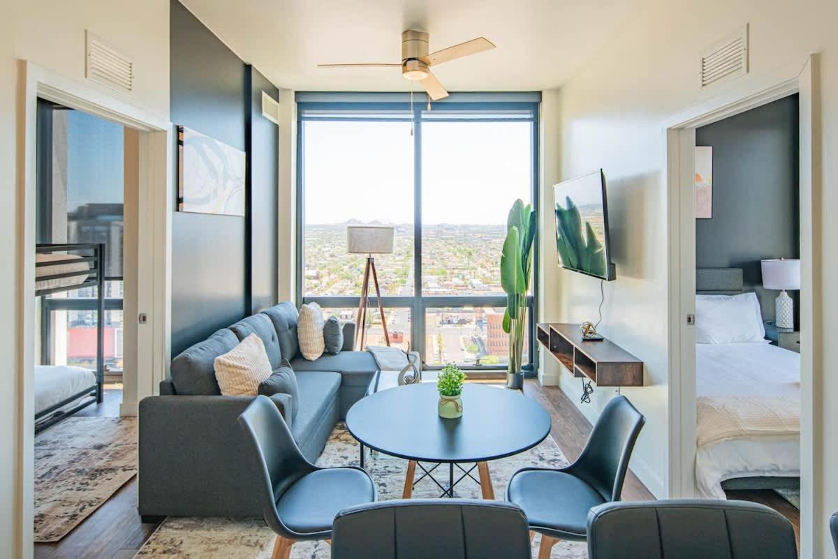 Appartamento Detailed 2Bd, Highrise Dt, Pool, Gym, Parking, Sleeps 8 Phoenix Esterno foto