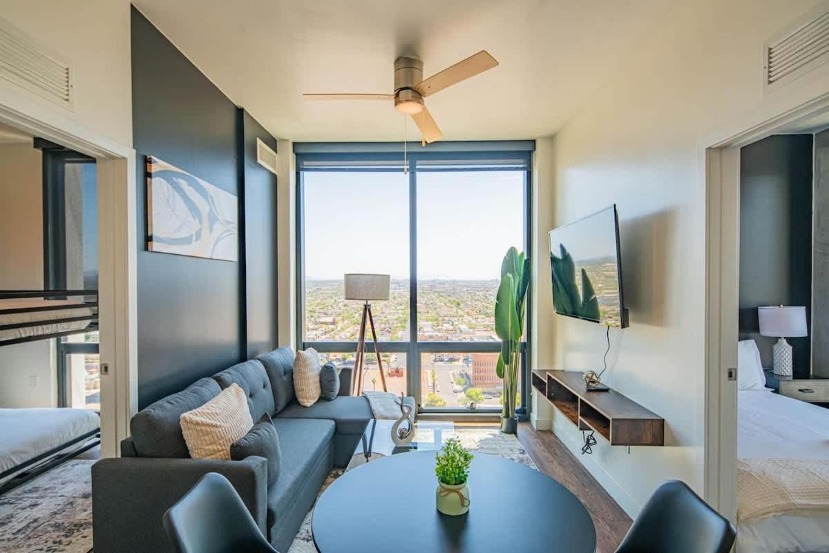 Appartamento Detailed 2Bd, Highrise Dt, Pool, Gym, Parking, Sleeps 8 Phoenix Esterno foto
